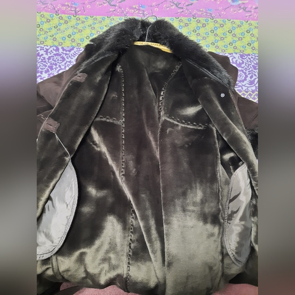 Simon Chang Full Length Winter Coat - Picture 10 of 13